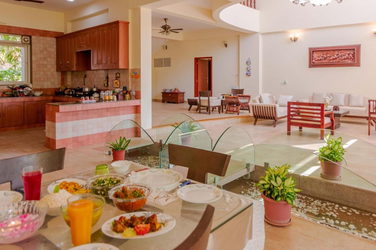 Saffronstays La Casa Maestro, Kashid - Spanish-Style Luxury Villa Near Kashid Beach Exterior photo