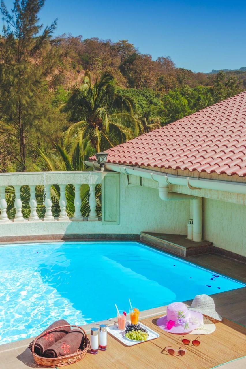 Saffronstays La Casa Maestro, Kashid - Spanish-Style Luxury Villa Near Kashid Beach Exterior photo
